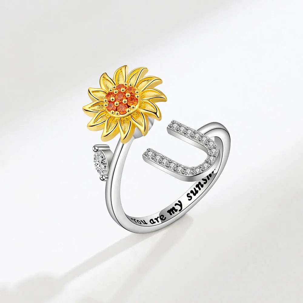 Polly Pocket Sunshine Ring Letter U